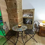 Konukevi Tri Re E 'na Regina 4*