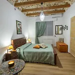 Konukevi Tri Re E 'na Regina 4*