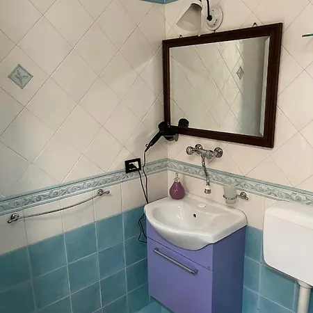 Tri Re E 'na Regina Guest house *