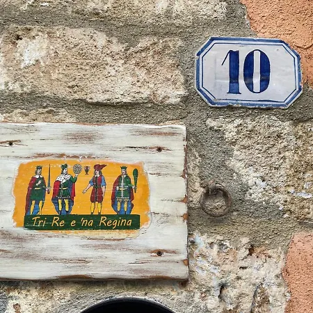 Tri Re E 'na Regina Vendégház