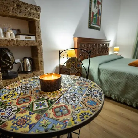 Tri Re E 'na Regina 奇尼斯