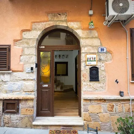 Tri Re E 'na Regina 4* 奇尼斯