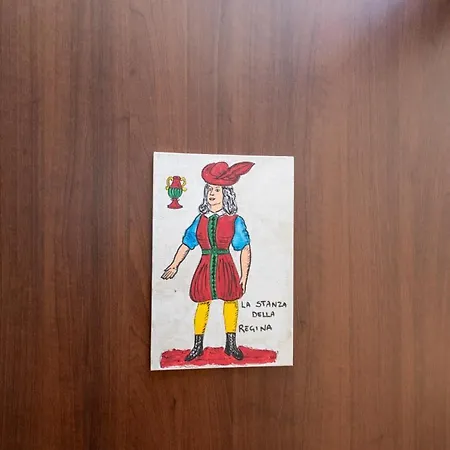 Tri Re E 'na Regina 奇尼斯