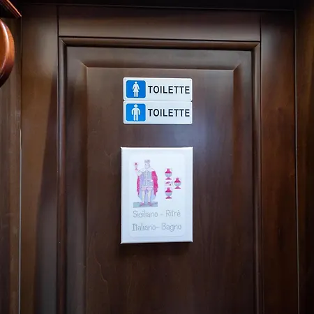 Tri Re E 'na Regina 奇尼斯