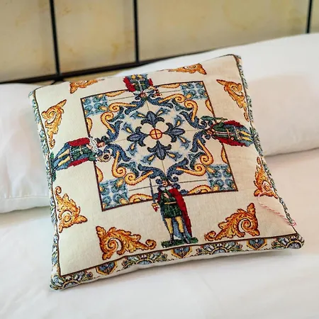 Tri Re E 'na Regina 4* 奇尼斯