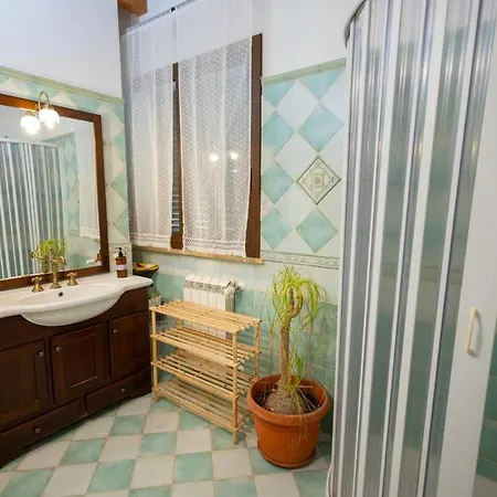 Tri Re E 'na Regina Guest house