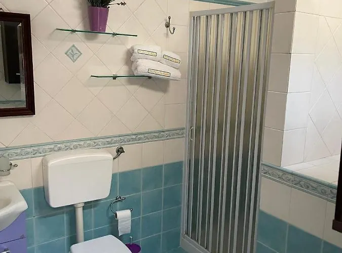 Tri Re E 'na Regina 4* Cinisi