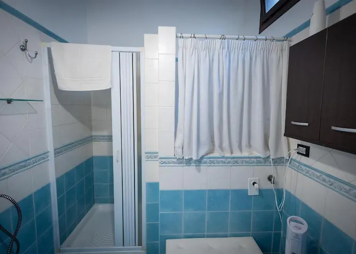 Tri Re E 'na Regina 4* Cinisi